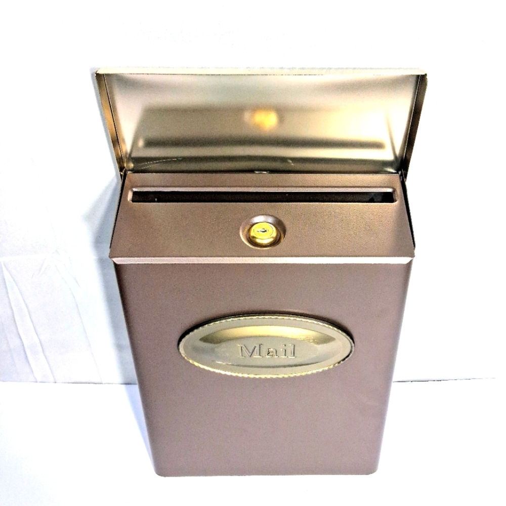 Architectural Designer Galvanized Bronze Top Load Wall Mount Locking NWB Mailbox